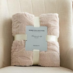 Custom Office Sofa Nap Tufts Blanket Warm Flannel Jacquard Sherpa Fluffy Blanket Winter Warm Thick Sherpa Fleece Blanket