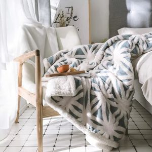 Hot Selling Winter Jacquard Warm Cashmere Wool Blanket Thick Double Layer Geometric Patterns Bed Quilt Throw Blanket