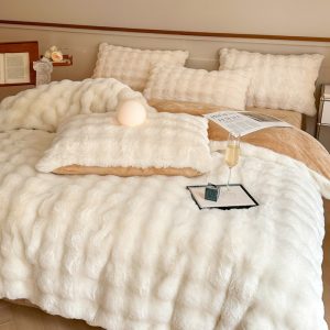 Big Bubble Rabbit Flannel Thickened Bedding Three-Piece Set